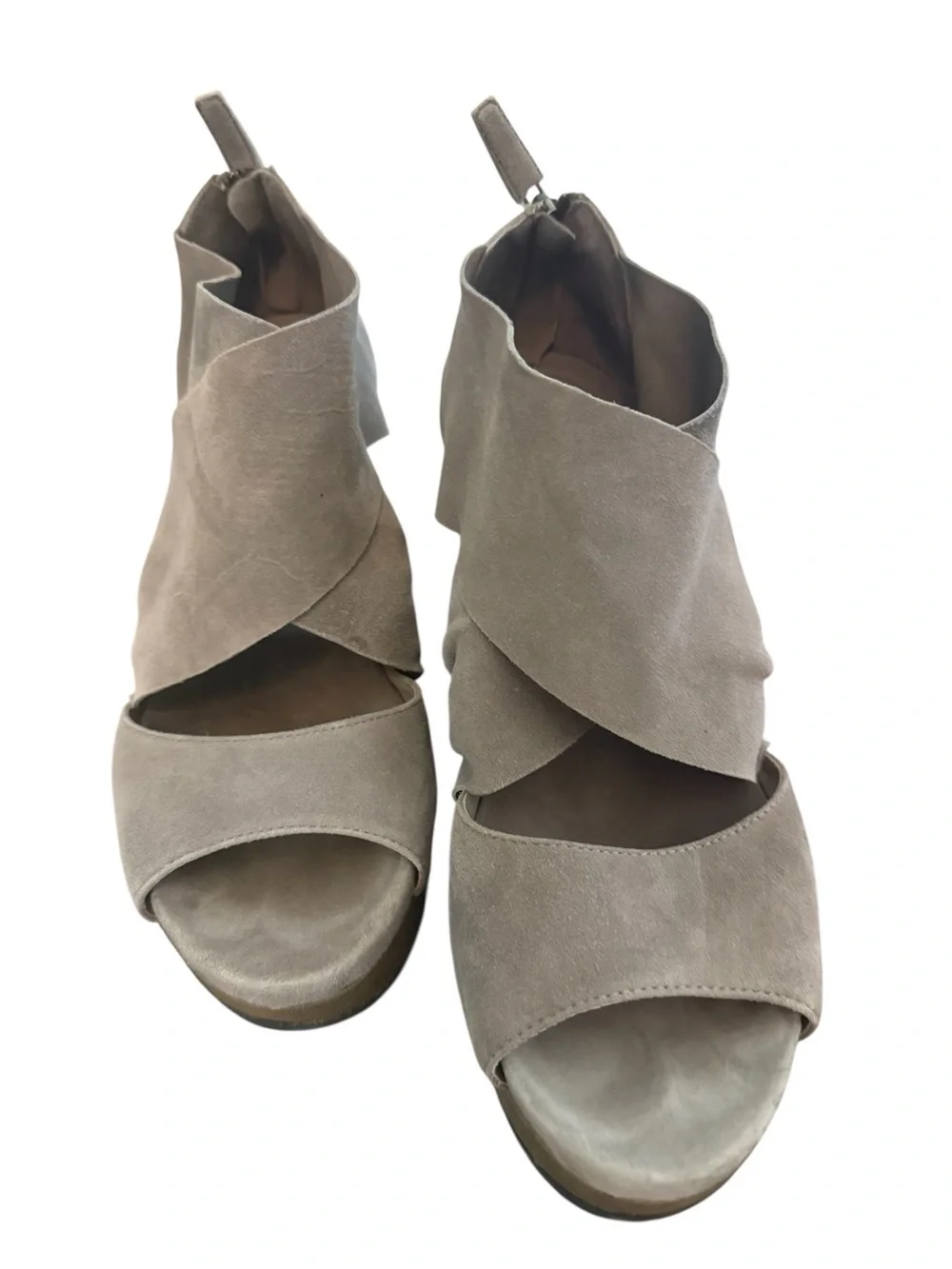 Eileen Fisher Wedge Sandal in gray Suede - Women 9M